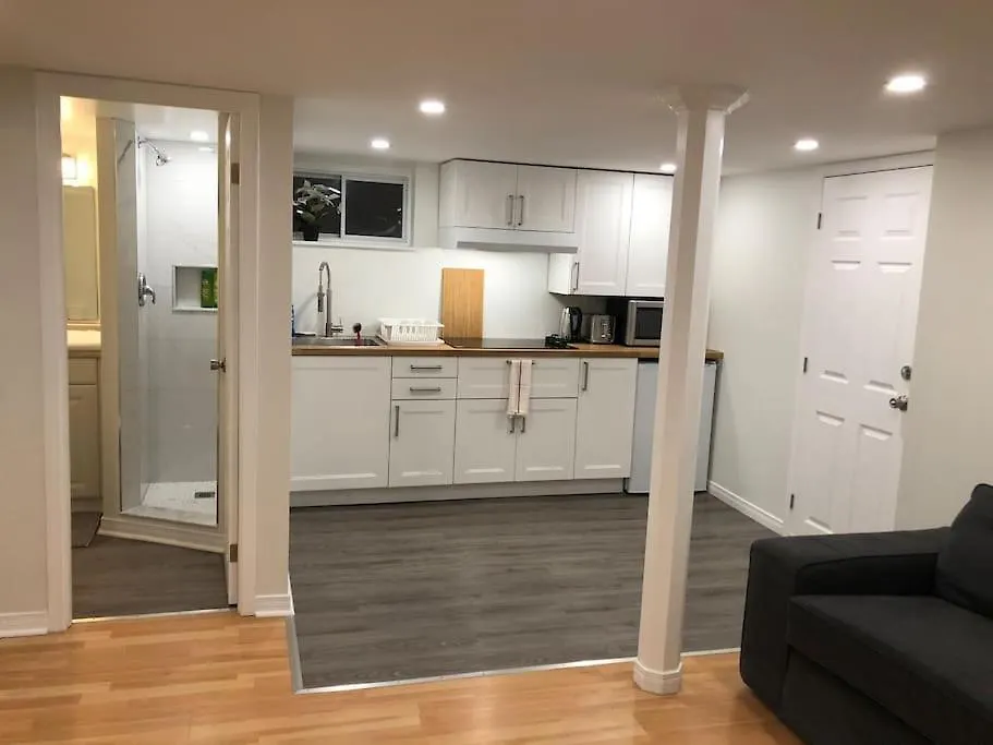 Entire Suite: Private Basement Studio Apartment! contacts