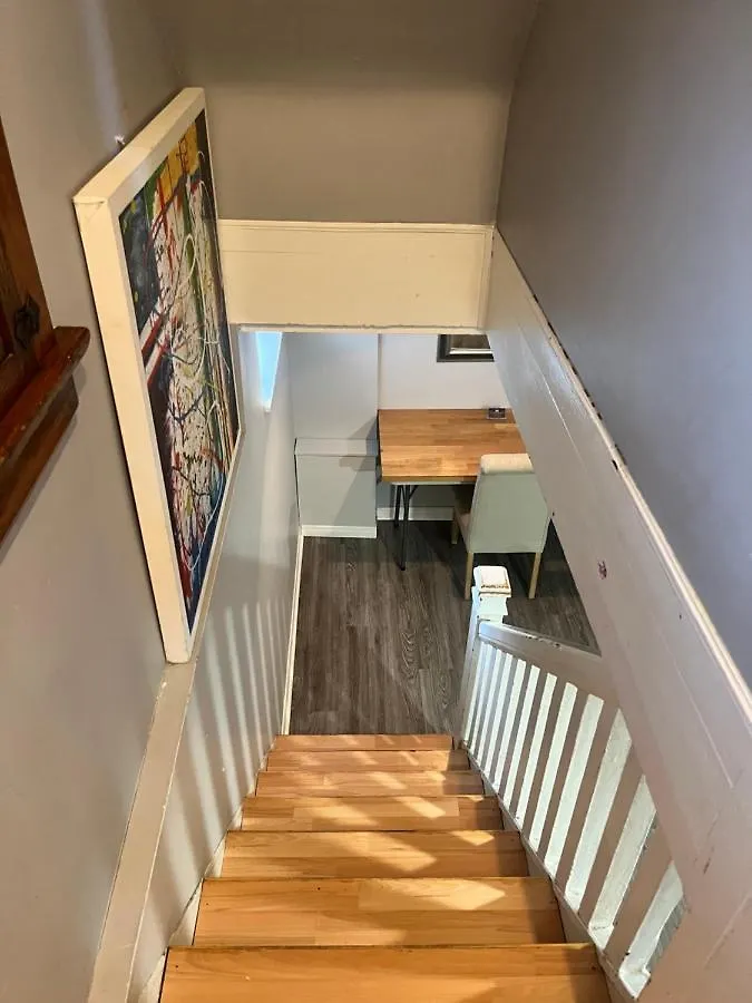 Apartment Entire Suite: Private Basement Studio Apartment! Toronto